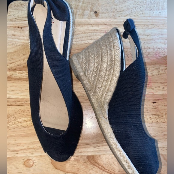 Wedges - Picture 2 of 4